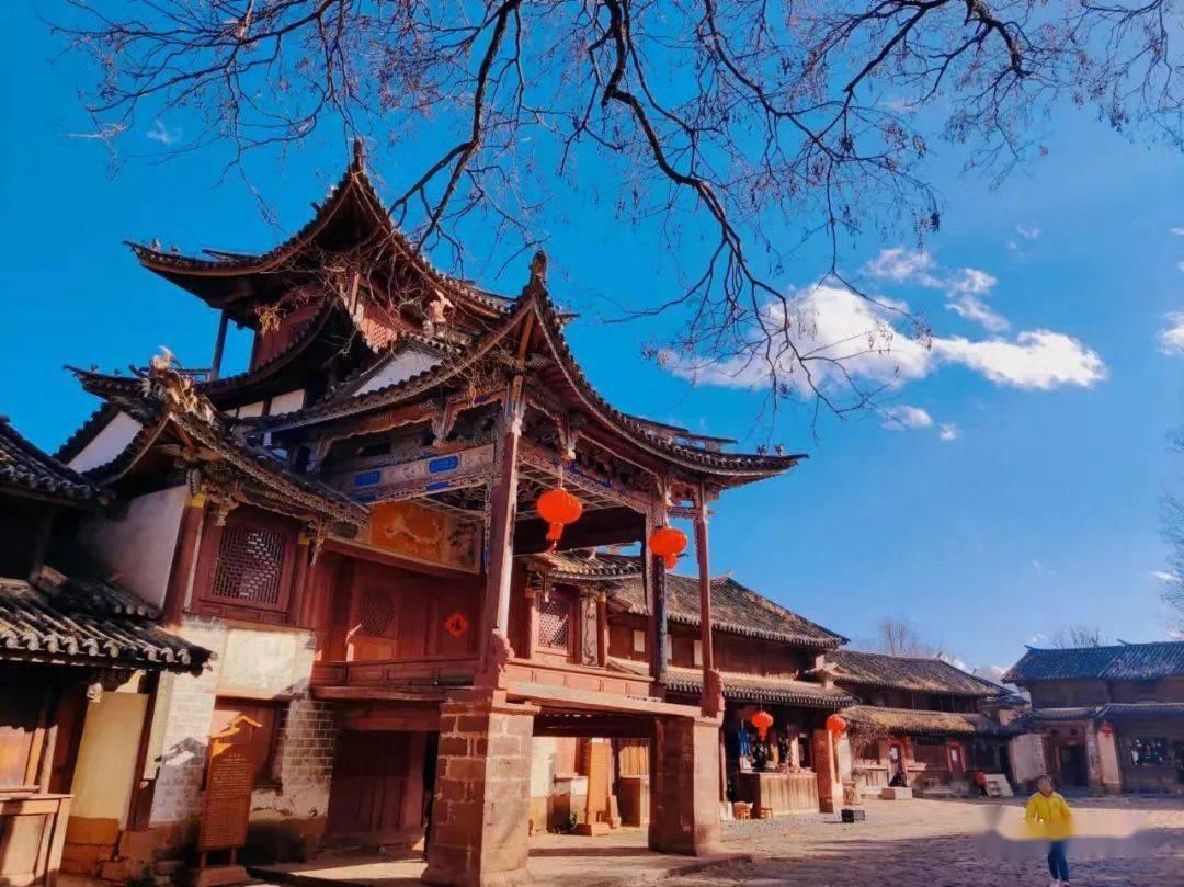 塑料平板能做乒乓球台面吗？